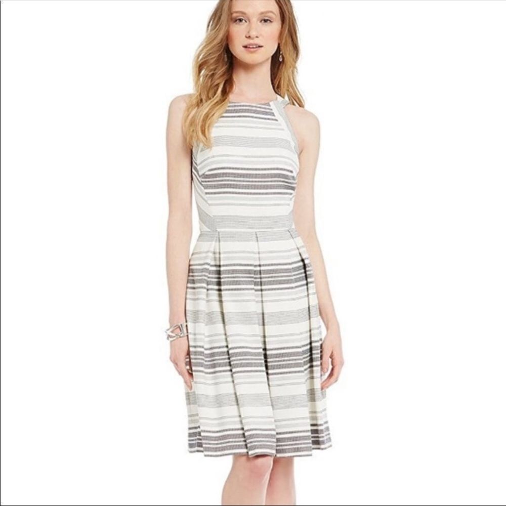 Katherine Kelly dress cut out back black white striped pleated Sz 4